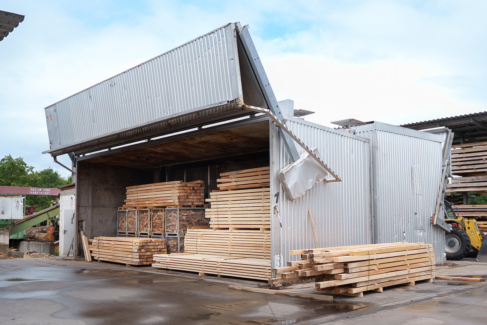 Säge- und Hobelwerk mit zwei Trockenkammern